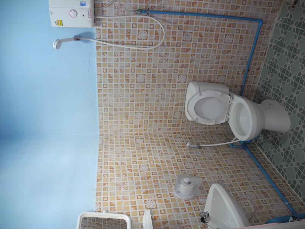น้ำผึ้ง เพลส 2 Hotel เชียงแสน ภายนอก รูปภาพ